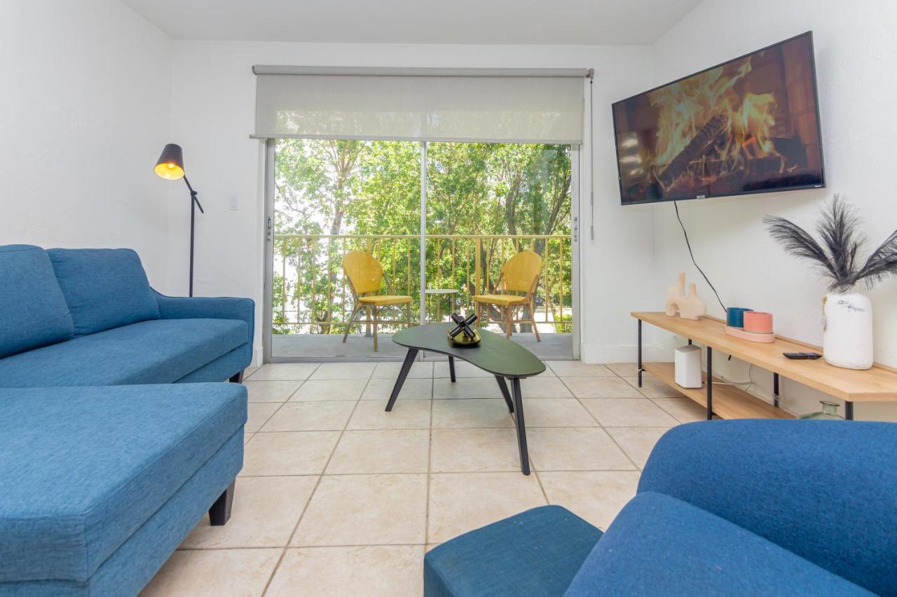 One Bedroom Apartment - With Parking & Balcony - Heart Of Wynwood Майами Экстерьер фото